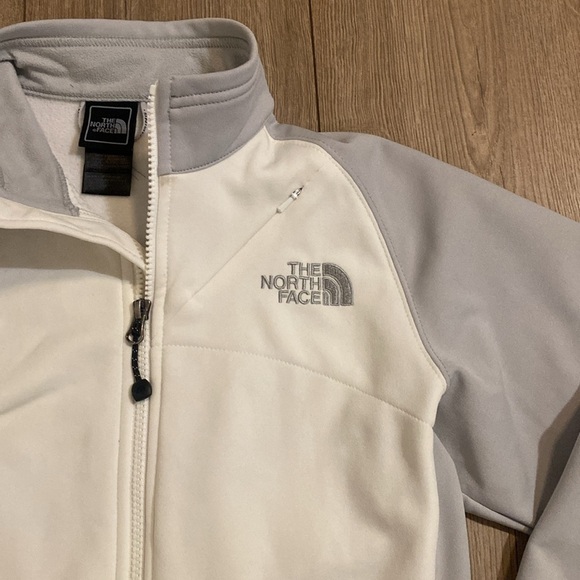 The North Face | Flight Series Full Zip Jacket | White and Gray | Size Small - Picture 3 of 6